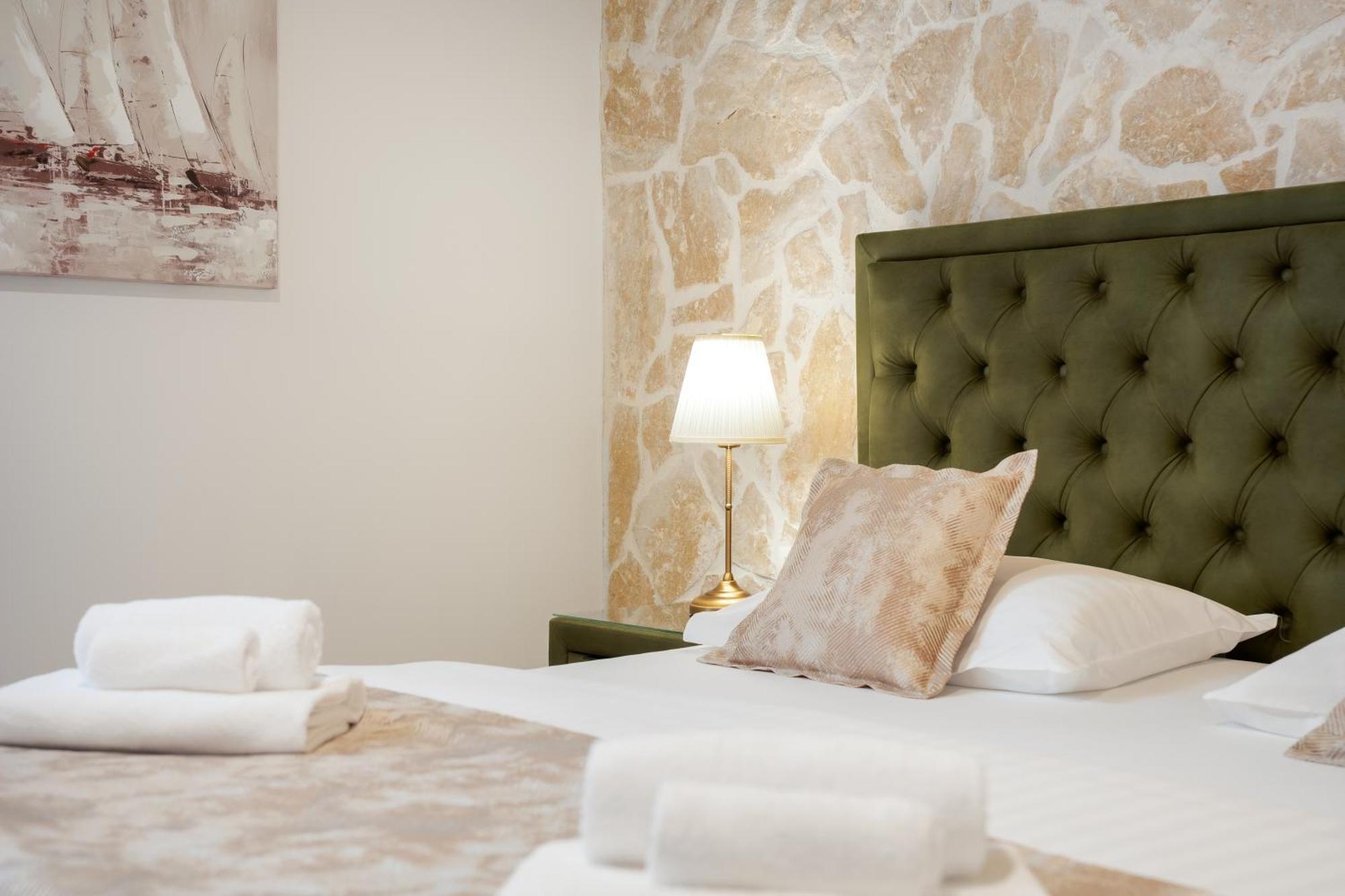 Luxury Floramye (adults Only)