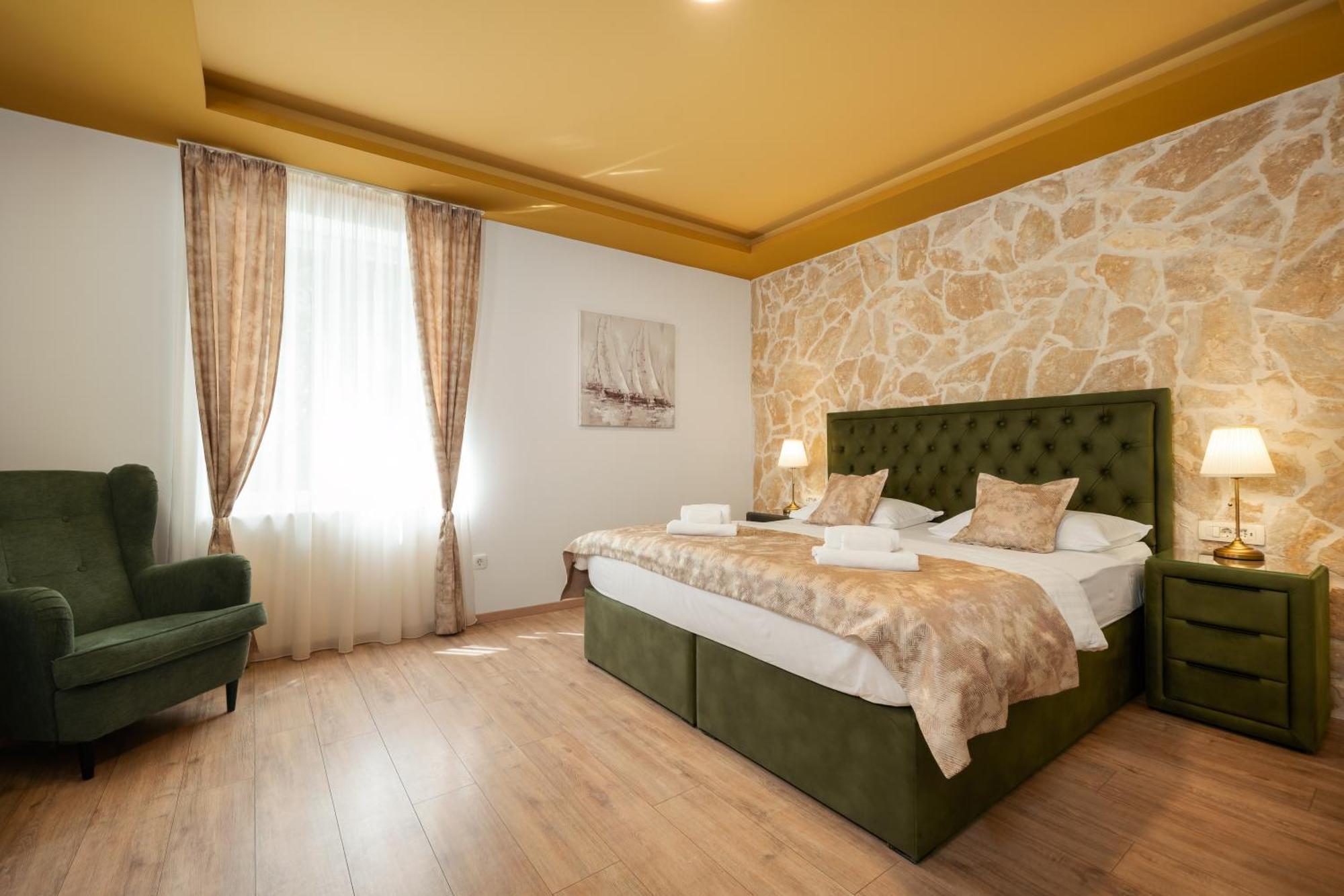 Luxury Floramye Guest house 4*